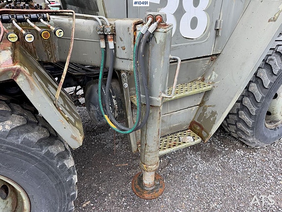Mercedes MB-trac 1000 4x4 traktor m/ frontlaster og kran 27 of 30