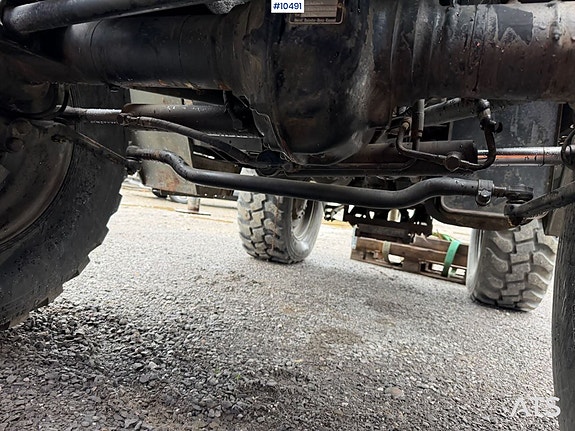 Mercedes MB-trac 1000 4x4 traktor m/ frontlaster og kran 13 of 30