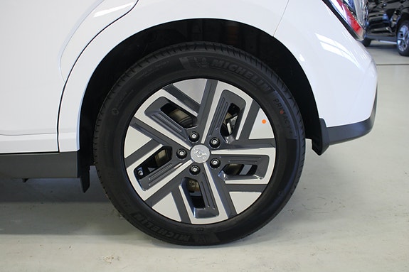 Hyundai Kona 6 of 30