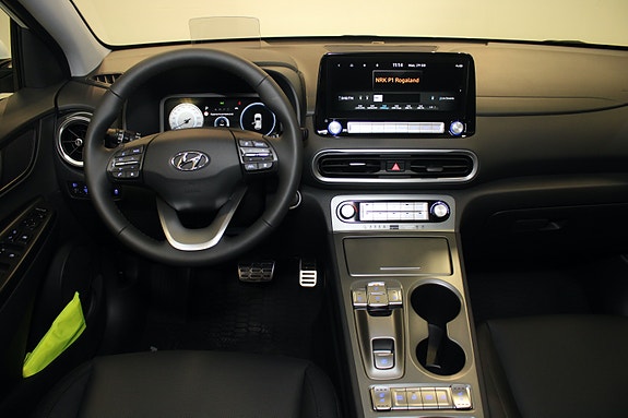 Hyundai Kona 18 of 30