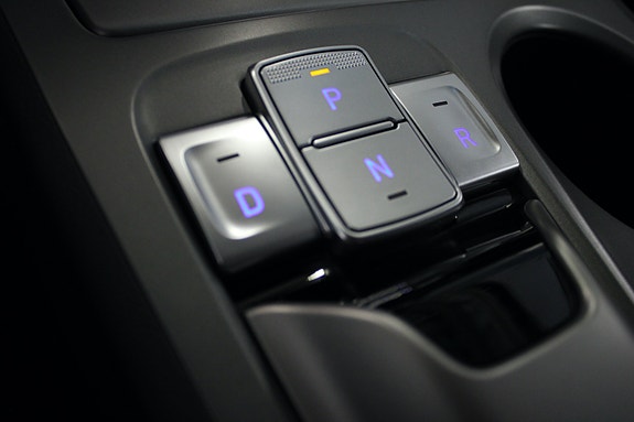 Hyundai Kona 27 of 30