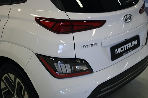 Hyundai Kona 9 of 30