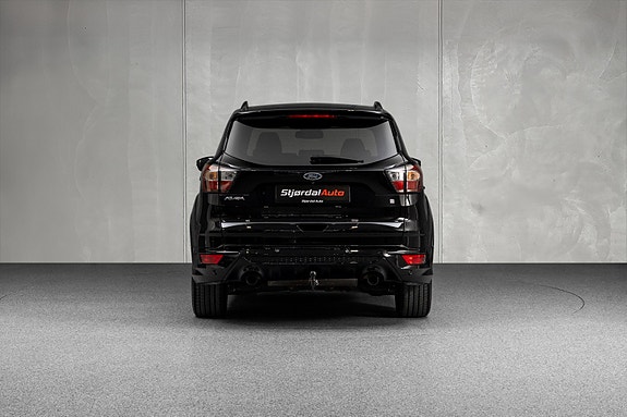 Ford Kuga 7 of 30