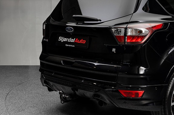Ford Kuga 10 of 30