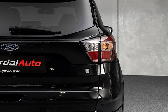 Ford Kuga 8 of 30