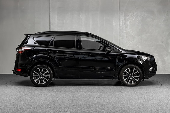Ford Kuga 11 of 30