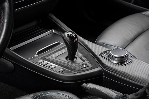 BMW M2 24 of 30