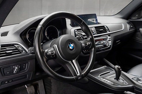BMW M2 25 of 30