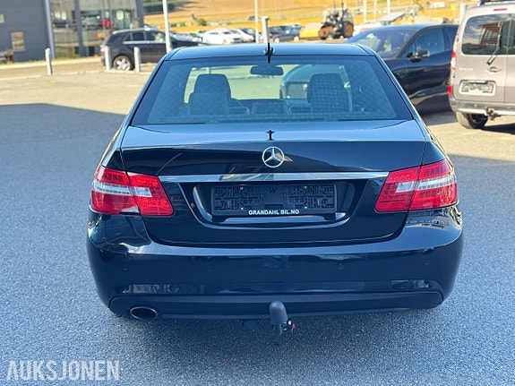 Mercedes-Benz E-Klasse 8 of 30