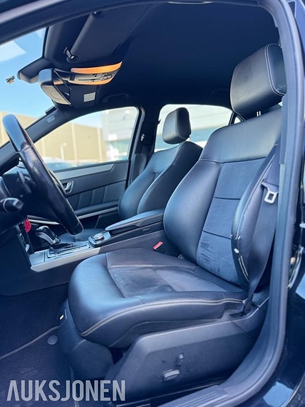 Mercedes-Benz E-Klasse 22 of 30