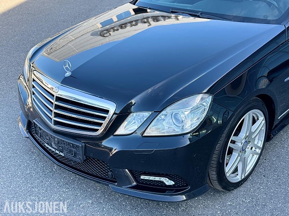 Mercedes-Benz E-Klasse 9 of 30