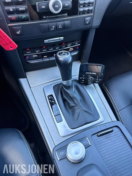 Mercedes-Benz E-Klasse 28 of 30