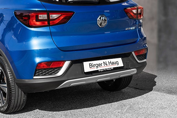 MG ZS EV 6 of 25