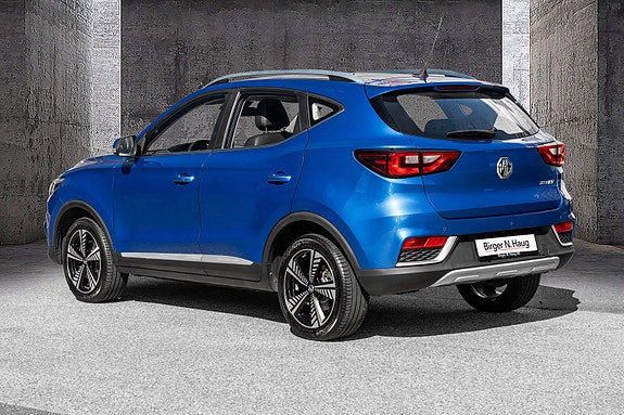 MG ZS EV 8 of 25