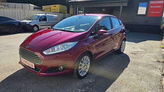 Ford Fiesta 2 of 21