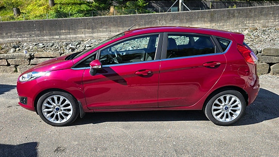 Ford Fiesta 4 of 21