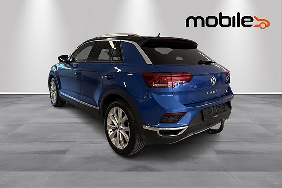 Volkswagen T-Roc 21 of 24