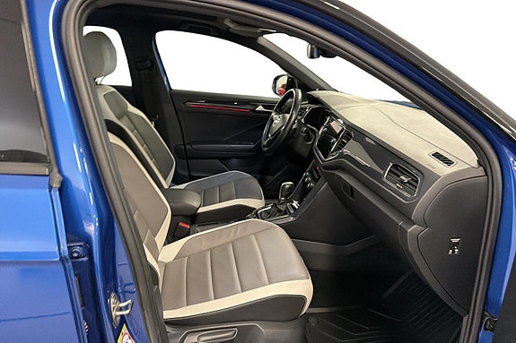 Volkswagen T-Roc 23 of 24