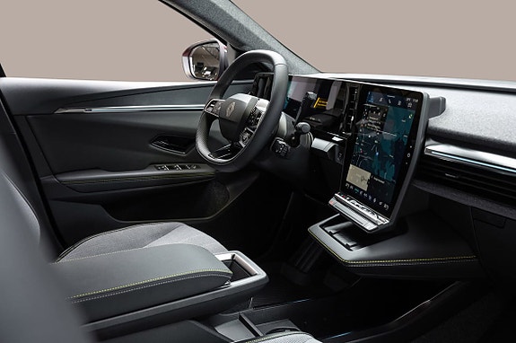 Renault Scenic E-Tech 26 of 26