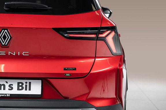 Renault Scenic E-Tech 4 of 26