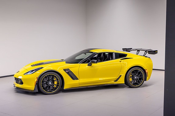 Chevrolet Corvette 15 of 30