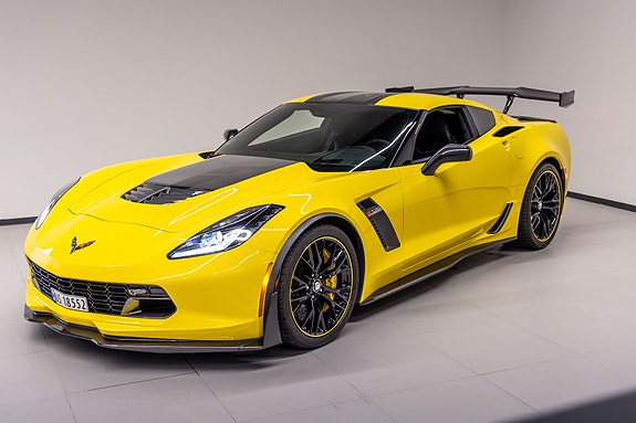 Chevrolet Corvette 10 of 30