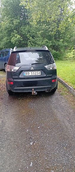 Mitsubishi Outlander 3 of 4