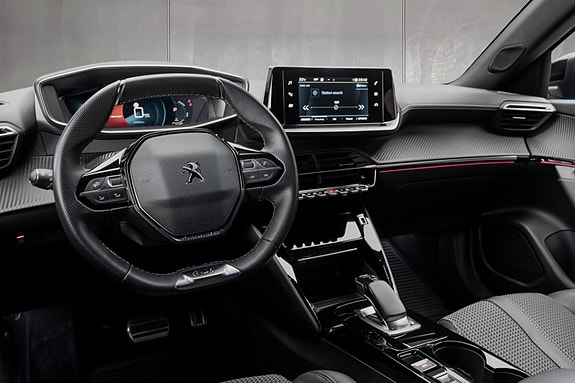 Peugeot e-2008 26 of 29