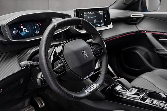 Peugeot e-2008 23 of 29