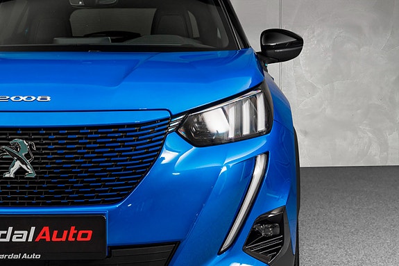 Peugeot e-2008 14 of 29
