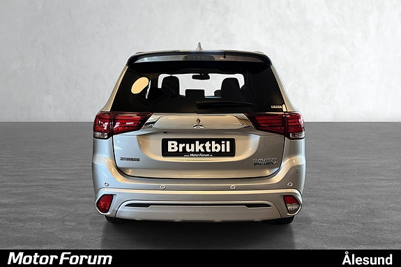 Mitsubishi Outlander 3 of 22