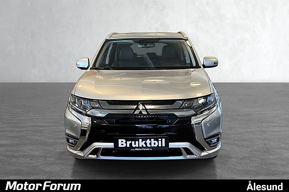 Mitsubishi Outlander 2 of 22