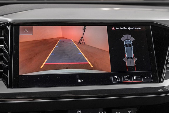 Audi Q4 e-tron 25 of 30