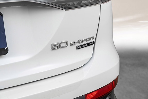 Audi Q4 e-tron 9 of 30