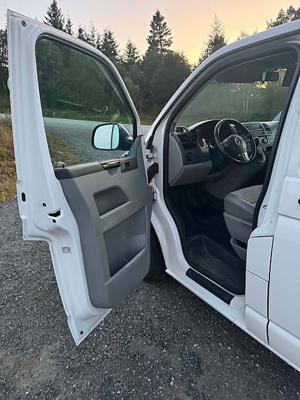 Volkswagen Transporter 21 of 30