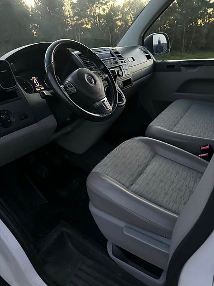 Volkswagen Transporter 24 of 30