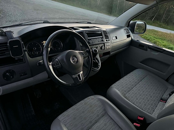 Volkswagen Transporter 25 of 30