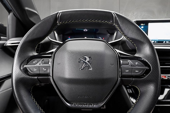 Peugeot e-208 16 of 29