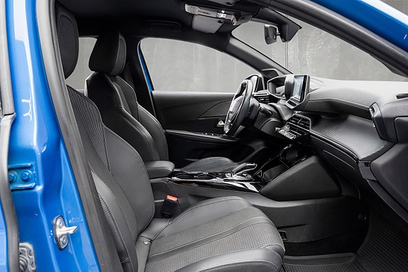 Peugeot e-208 28 of 29