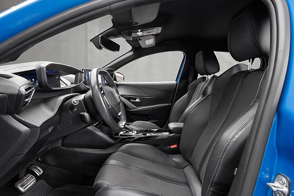 Peugeot e-208 15 of 29