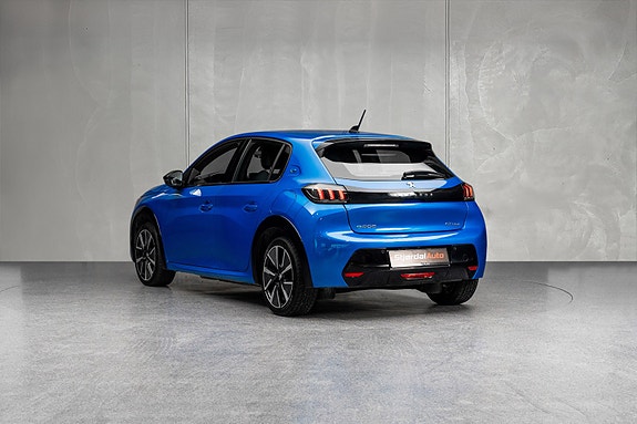 Peugeot e-208 6 of 29