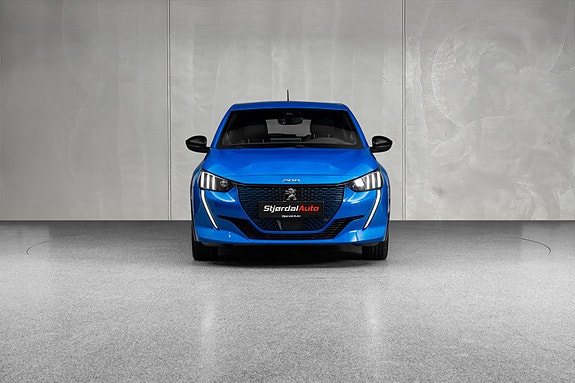 Peugeot e-208 13 of 29