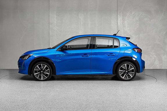 Peugeot e-208 4 of 29
