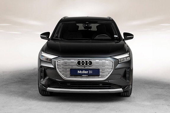 Audi Q4 e-tron 4 of 30