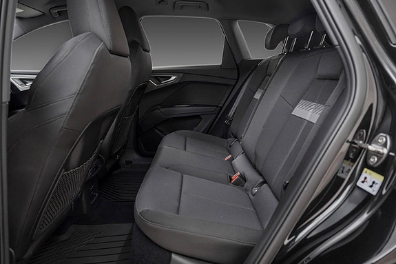 Audi Q4 e-tron 11 of 30