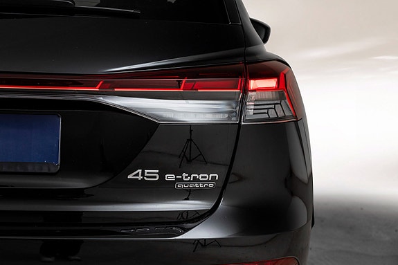 Audi Q4 e-tron 8 of 30
