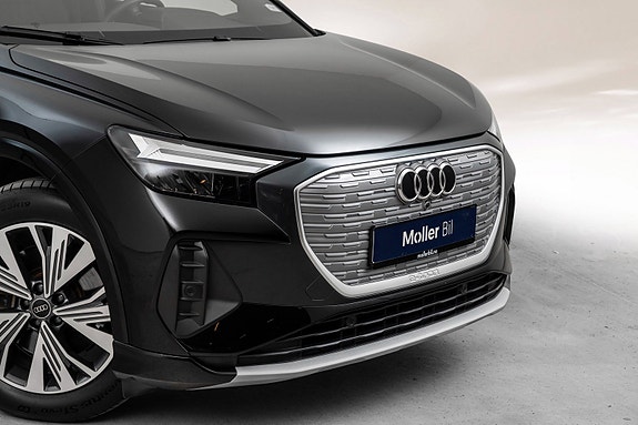 Audi Q4 e-tron 3 of 30