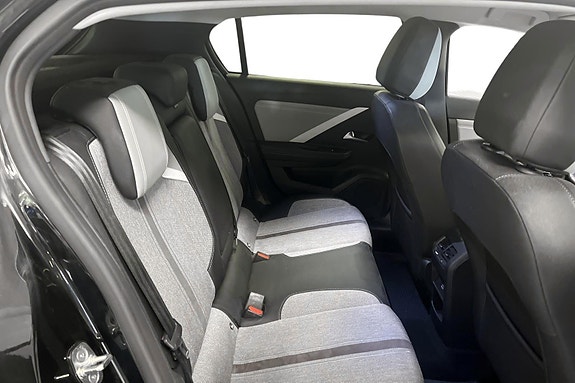 Opel Astra 22 of 27