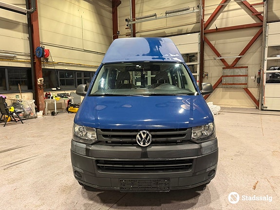 Volkswagen Kombi 2 of 10