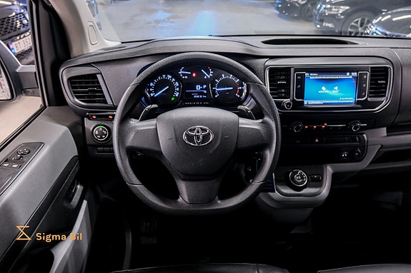 Toyota Proace 28 of 30